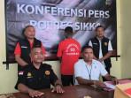 tersangka-tppo-polres-sikka.jpg