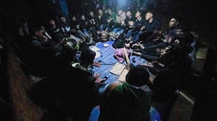 Seni Gayo, Seni Didong dalam Empat Periode, Awal Disebut Didong "Teka-Teki atau Berkal-akalen"