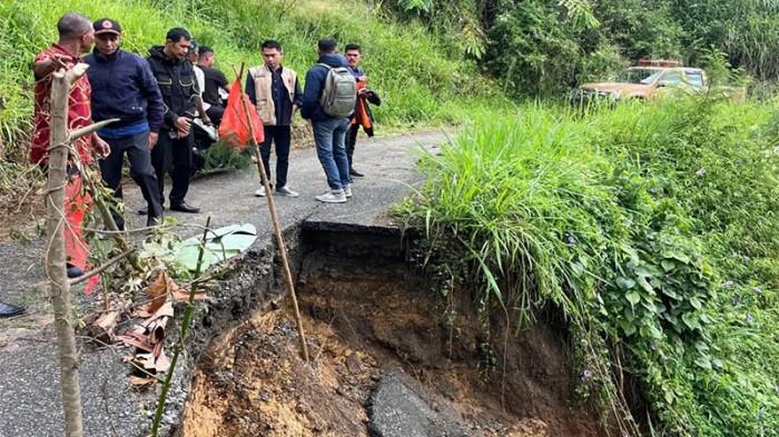 Jalan Pantan Kemuning di Bener Meriah Amblas dan Nyaris Putus, Ratusan Jiwa Terancam Terisolir