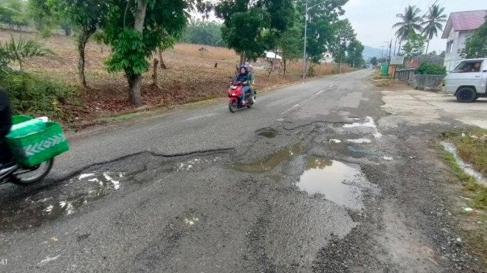Lubang di Jalan Nasional di Aceh Tenggara Bahayakan Pemudik Lebaran, Minta BPJN Aceh Perbaiki