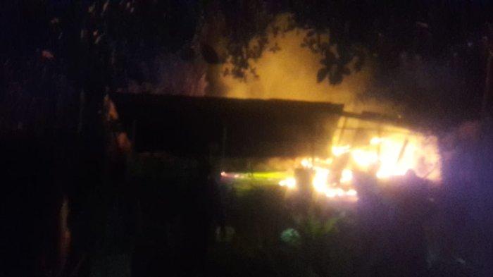 BREAKING NEWS: Rumah Warga Aceh Tenggara Terbakar