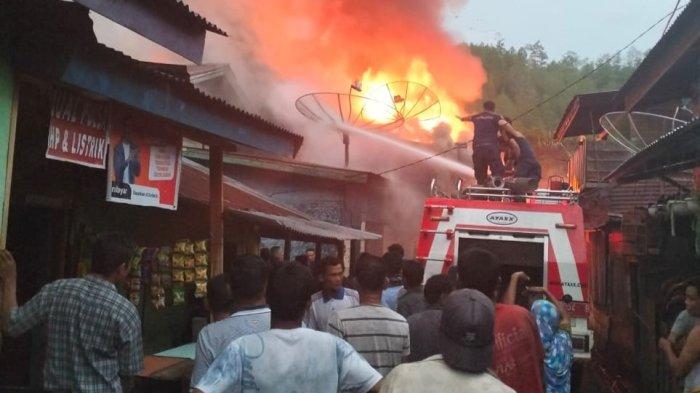 BREAKINGNEWS: Kebakaran Ludeskan 8 Rumah di Gayo Lues
