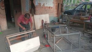 ALAT-PELUBANG-MULSA.jpg
