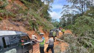 Arus-transportasi-Blangkejeren-menuju-Takengon.jpg