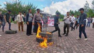 BAKAR-BANN.jpg