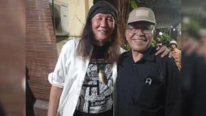 Ceh-M-Din-bersama-Anto-Baret-seniman-jalanan-yang-menggerakkan-potensi-anak-muda-dari-jalanan.jpg