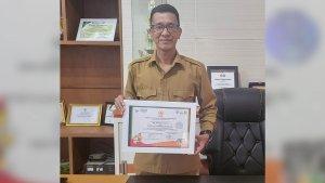 Dinkes-Aceh-tengah-Terima-Penghargaan.jpg