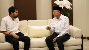 GUBERNUR-ACEH-BERTEMU-MENTERI-PU.jpg