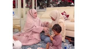 ISTRI-DICERAIKAN-SUAMI.jpg