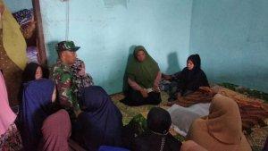 Jenazah-balita-yang-terlindas-mobil-disemayamkan.jpg