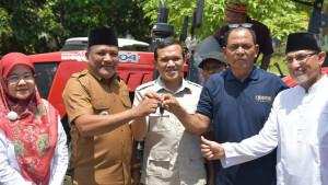 PENYERAHAN-BANTUAN-ALSINTAN.jpg