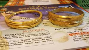 Perhiasan-emas-di-Toko-Emas-Mutiara-Baru-Simpang-Tiga-Redelong-3.jpg