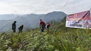 TMMD-ke-126-Kodim-0119Bener-Meriah-bersama-warga-melaksanakan-kegiatan-reboisasi.jpg