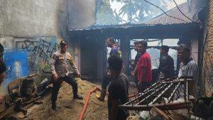 Tiga-rumah-di-Desa-Kuning-1-Kecamatan-Bambel-Terbakar.jpg