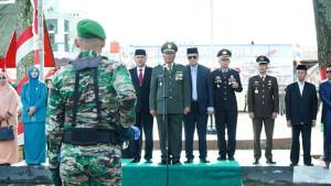UPACARA-HUT-TNI-0510.jpg