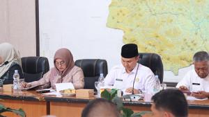 Wakil-Ketua-DPRK-Aceh-Tengah-Susilawati-SPd-menghadiri-Focus-Group-Discussion-FGD.jpg