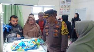 Warga-Temukan-Bayi-Perempuan-di-Masjid.jpg