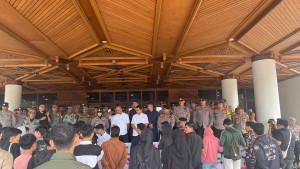 demo-kantor-gubernur-dari-gayo.jpg
