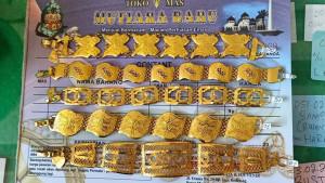 emas-perhiasan-di-Toko-Emas-Mutiara-Baru-Simpang-Tiga-Bener-Meriah.jpg