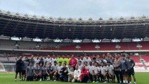 jokowi-tinjau-timnas-u20.jpg