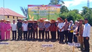 kapolres-tanam-jagung.jpg