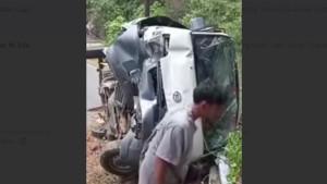 kecelakaan-mobil-pekerja-optik.jpg