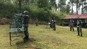latihan-menembak-prajurit.jpg