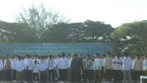 pj-gubernur-shalat-ied.jpg