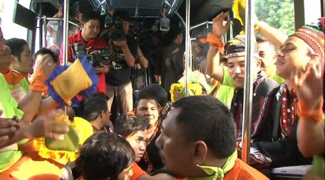 Seni Gayo, Peristiwa Langka, Ceh Kabri Wali Berdidong dalam Bus Trans Jakarta Melawan Singkite