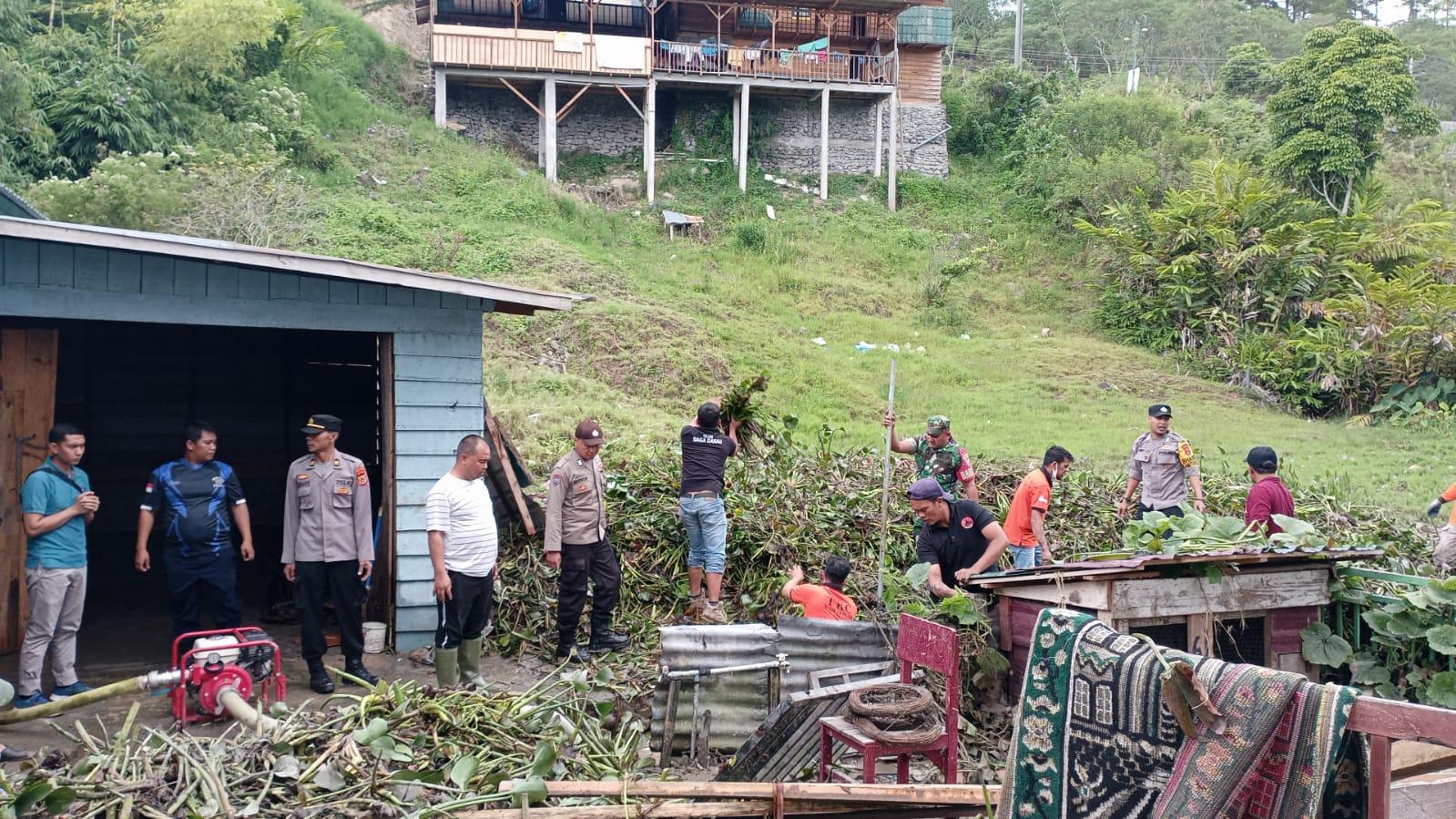 BPBD Aceh Tengah Bersihkan Sisa Banjir di Panti Asuhan Kasih Sayang