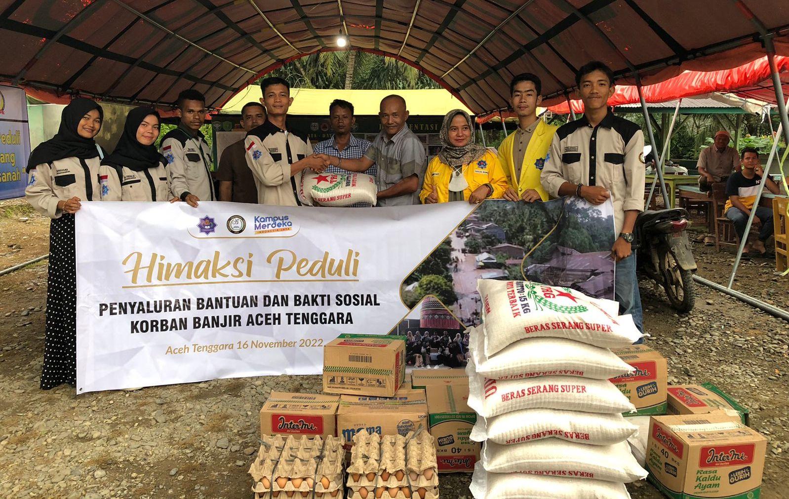 Mahasiswa UTU Meulaboh Bantu Korban Banjir Bandang Aceh Tenggara