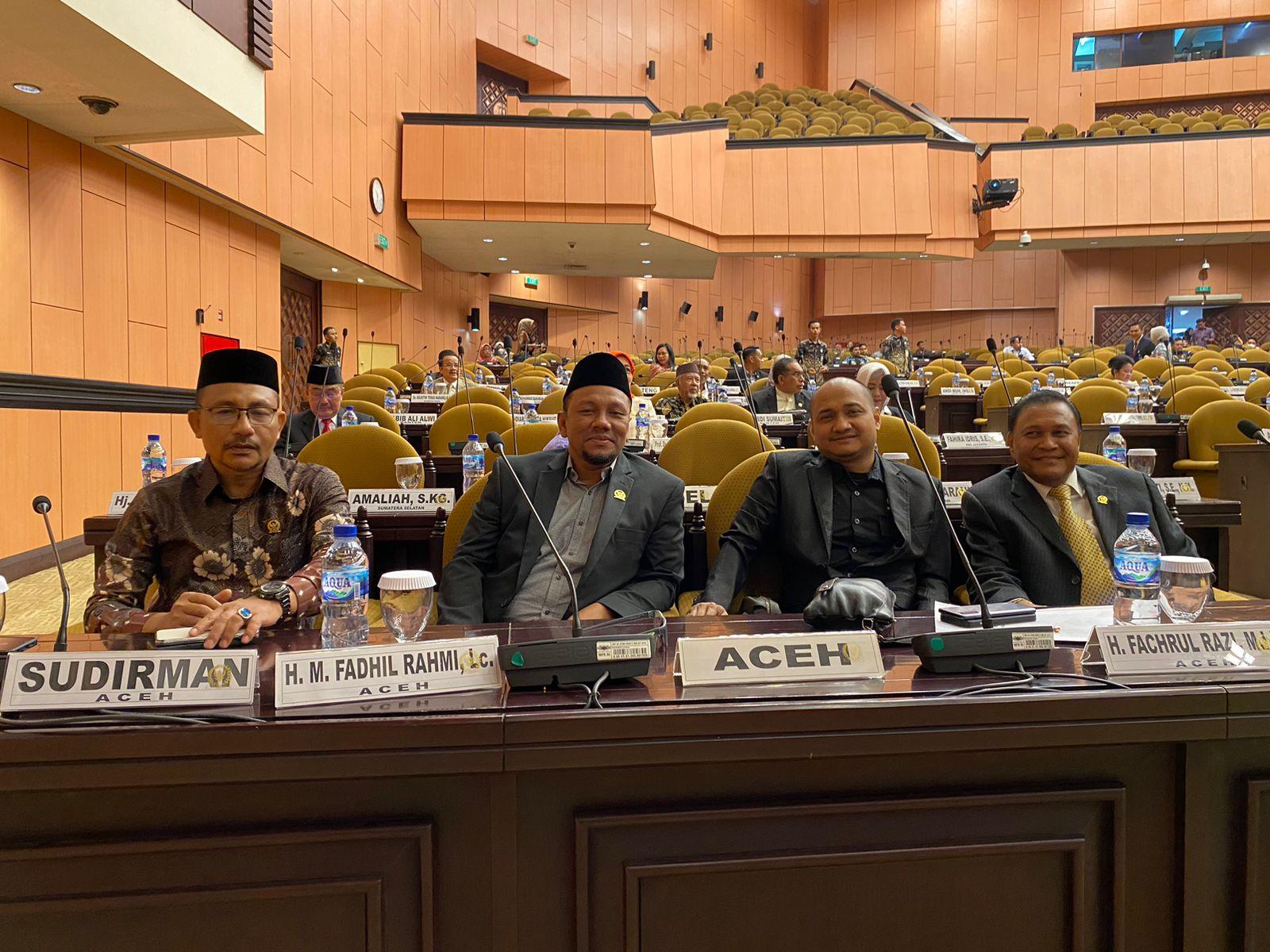 Empat-Senator-Aceh-di-Senayan.jpg
