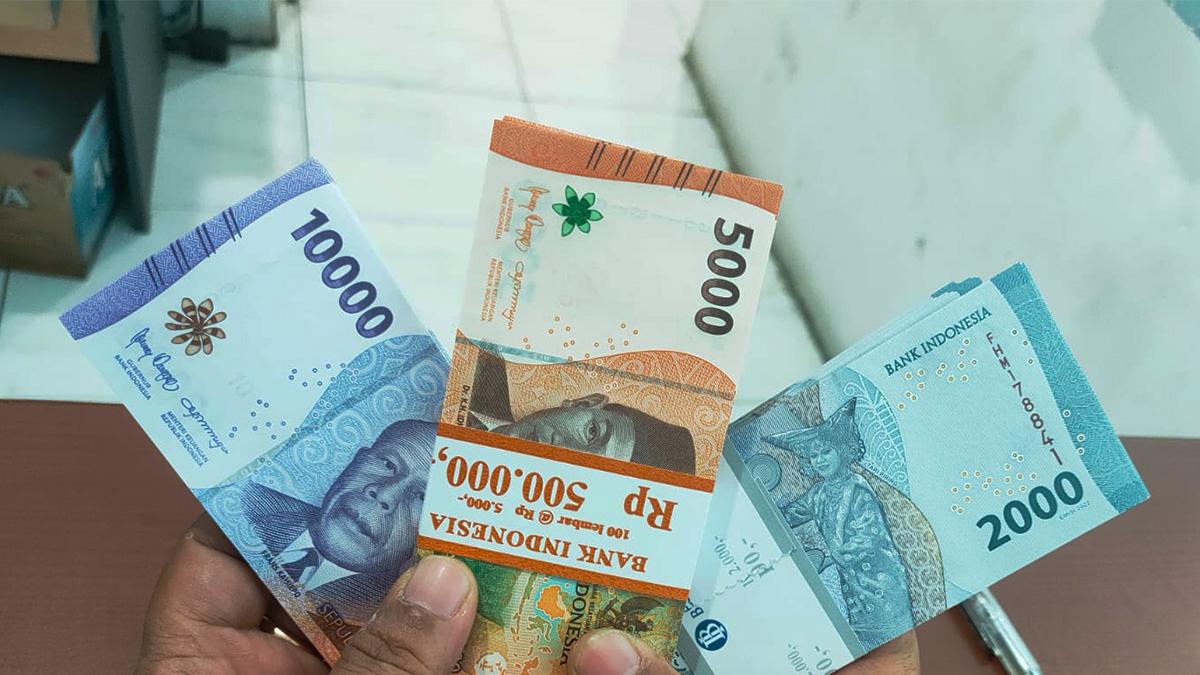 Foto-uang-rupiah-Indonesia-2.jpg