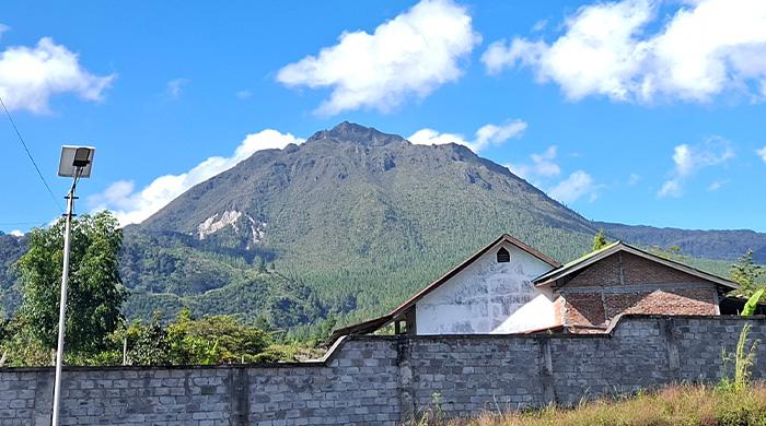 Gunung-Api-Burni-Telong-di-Kecamatan-Timang-Gajah-1.jpg