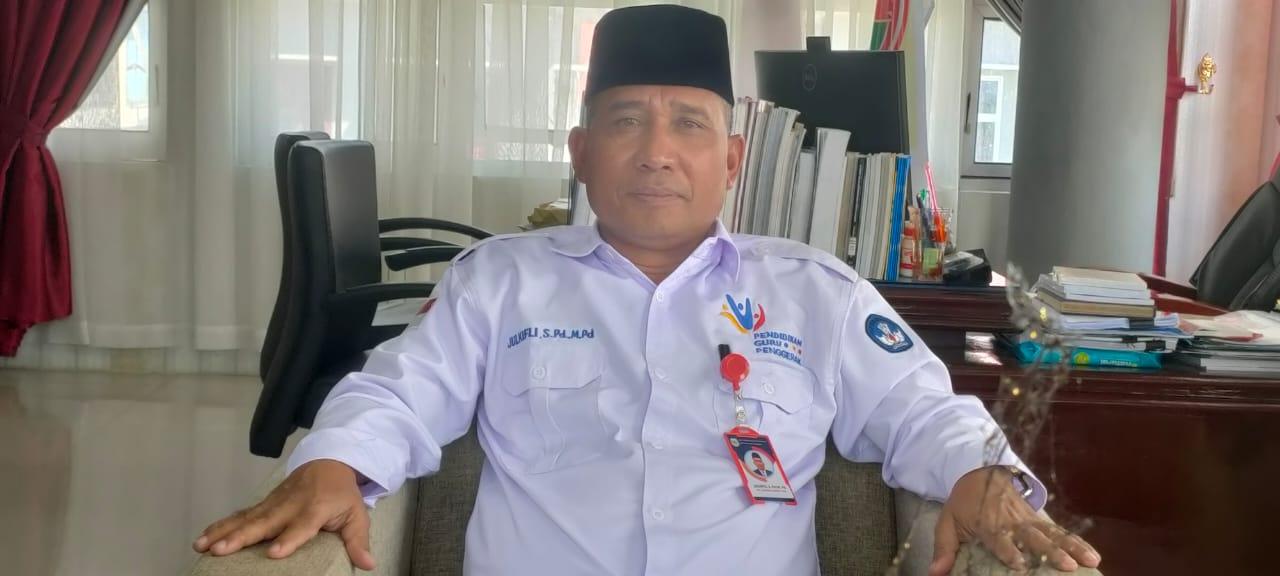 Kepala-Dinas-Pendidikan-dan-Kebudayaan-Kadisdikbud-Aceh-Tenggara-Julkifli-Spd-Mpd.jpg