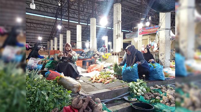 Dibalik Suasana Pagi Pasar Paya Ilang Takengon Tersimpan Tekad Kuat, Salati: Demi Anak-anak