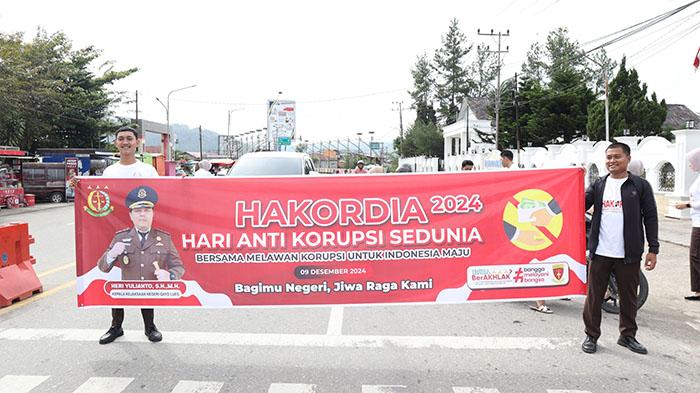 Memperingati Hari Anti Korupsi Sedunia, Kejari  Gayo Lues Melaksanakan Upacara Bendera