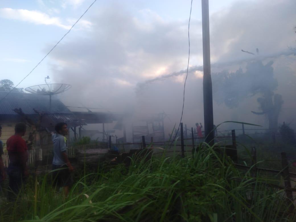 BREAKINGNEWS: Tiga Rumah Warga Terbakar di Aceh Tenggara