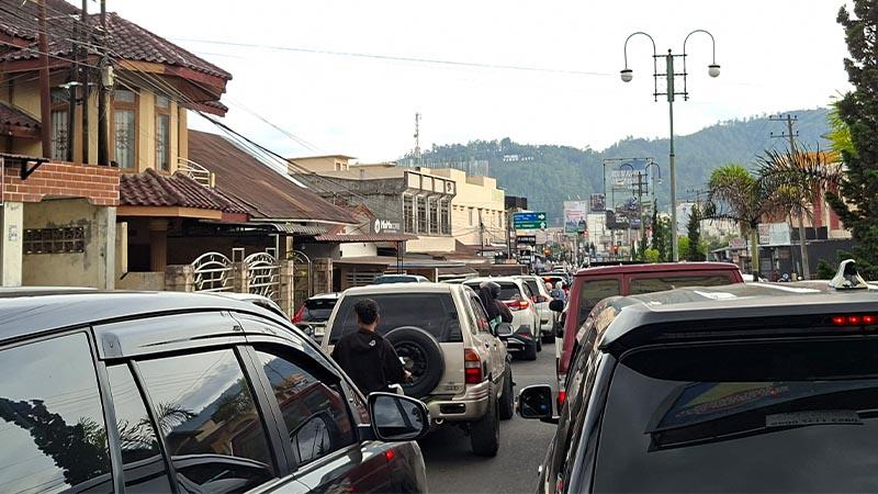 antrean-kendaraan-di-SPBU-aceh-tengah-1.jpg