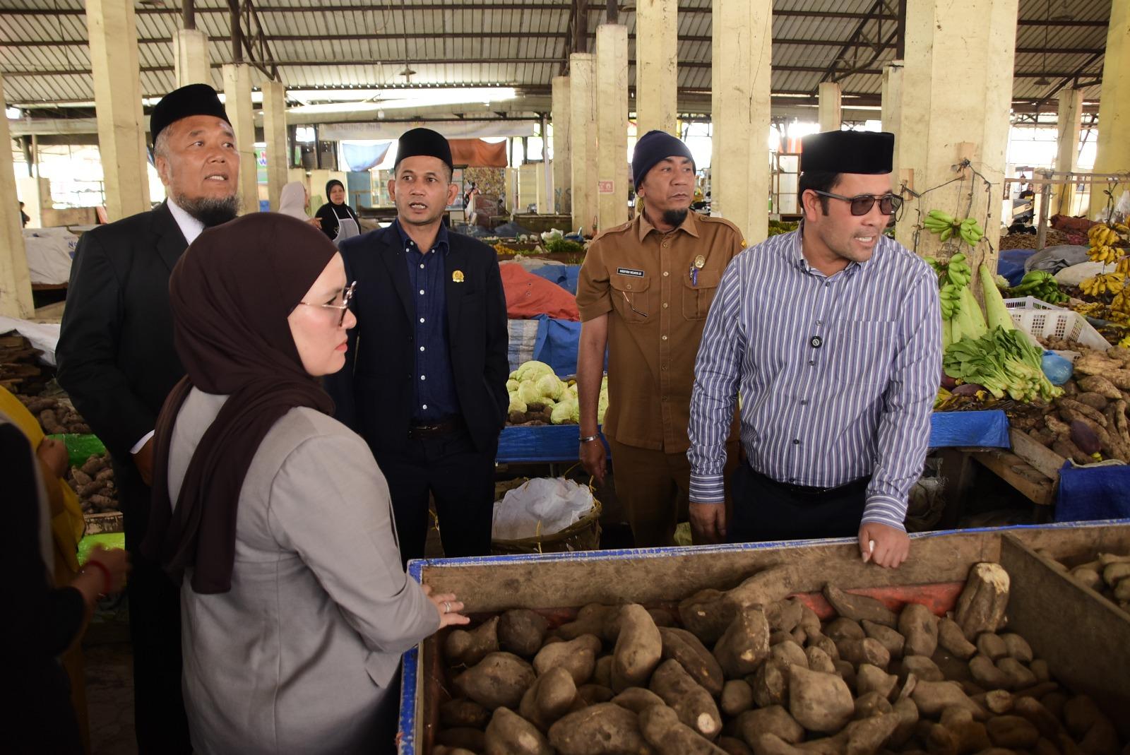 Kisruh Pedagang Grosir dan Eceran di Pasar Paya Ilang Aceh Tengah Memanas, Bupati Turun Tangan