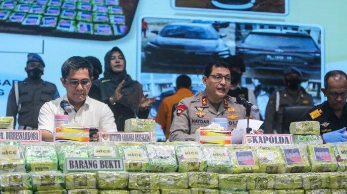Polisi Tangkap 200 Kg Sabu-Sabu di Perairan Aceh, 1 Orang Tersangka ikut Diamankan