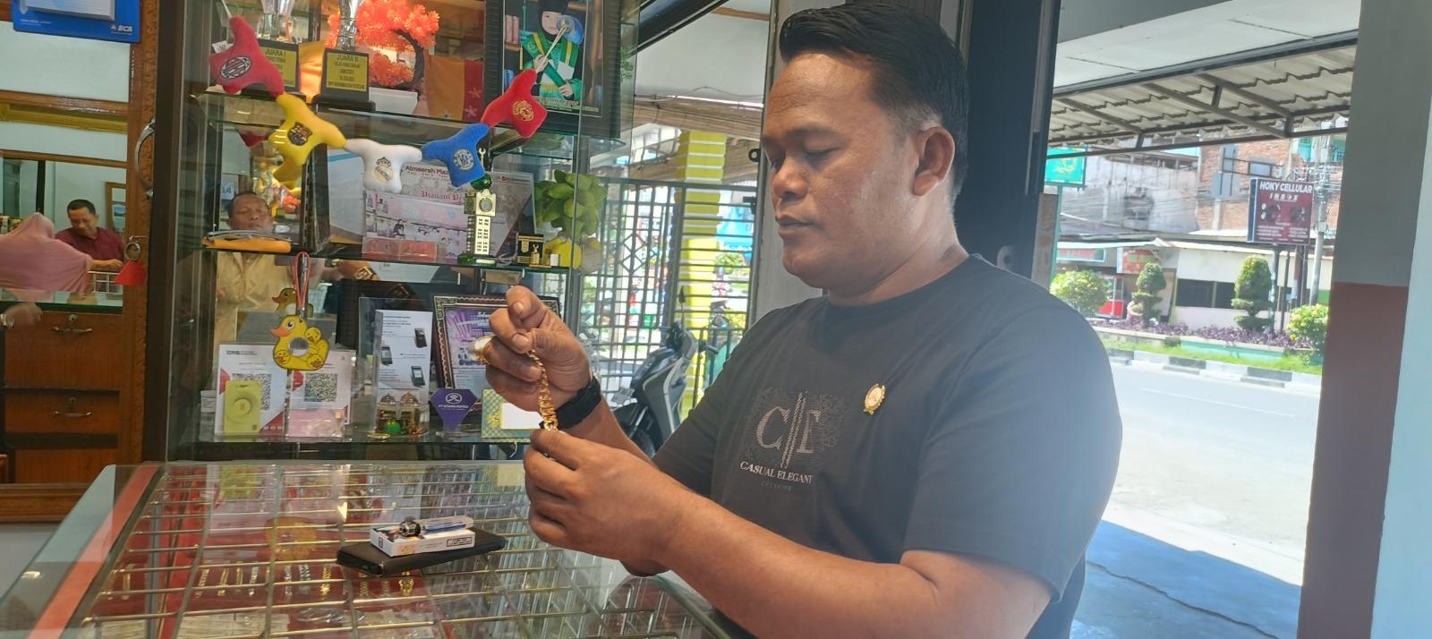 harga-emas-di-aceh-tenggara-penjual.jpg