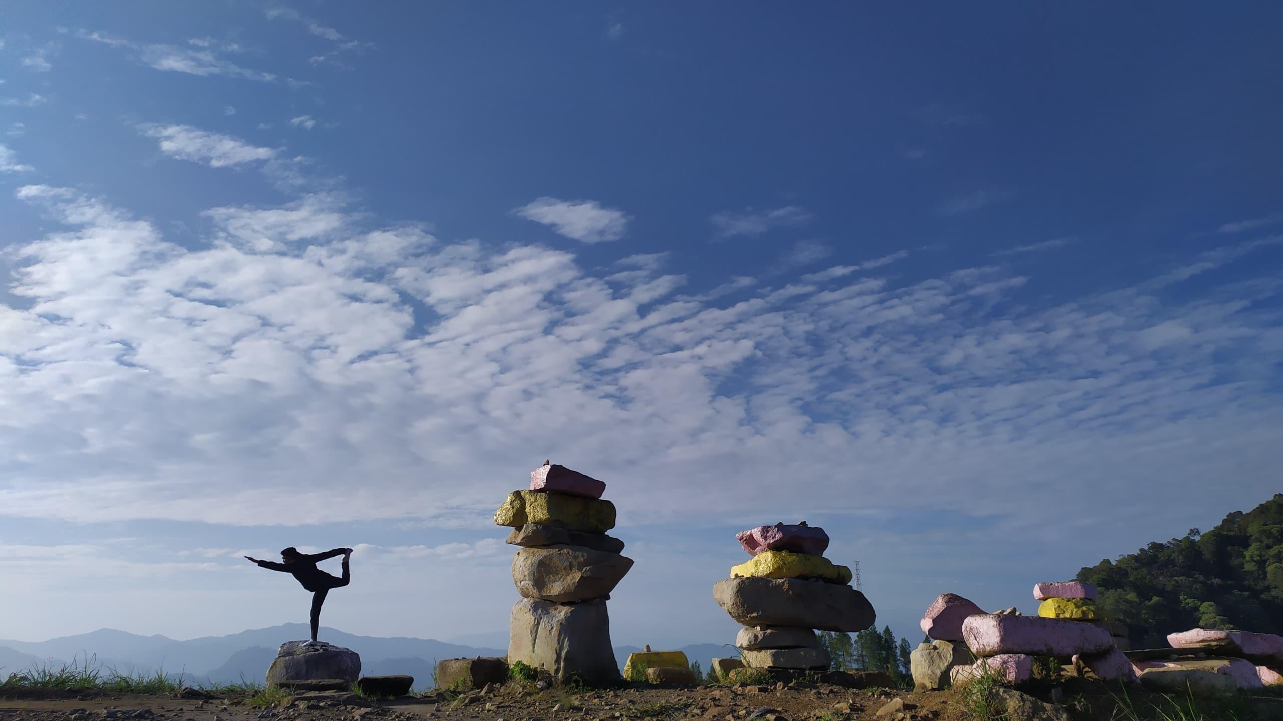 Kabut Misterius, Bentangan Danau yang Indah Bisa Anda Rasakan di Wisata Batu Susun Aceh Tengah