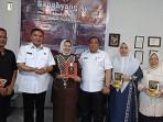 BUPATI-ACEH-TENGGARA-SAAT-BERADA-DI-EKSPORTIR-KOPI.jpg