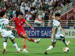 Gelandang-Indonesia-6-Ivar-Jenner-menembak-untuk-mencetak-gol-pertama-timnya.jpg