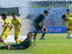 Gresik-United-sempat-mengalami-kekalahan-tipis-dengan-skor-akhir-0-1.jpg
