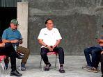 Kadis-Pertanian-Provinsi-Gorontalo-Mulyadi-Mario-tengah-bersama-Isma-Rasyid-kiri.jpg