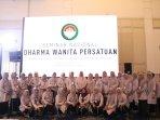 Ketua-DWP-Aceh-Mellani-Subarni-bersama-pengurus-DWP-Aceh.jpg
