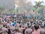 Mahasiswa-Demo-di-DPRK-Aceh-Tengah.jpg