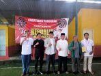 Penyerahan-hadiah-lomab-HUT-ke-79-RI-oleh-Wakil-Ketua-Tim.jpg